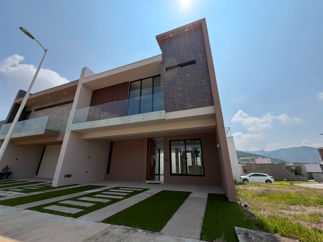 Fachada de casa moderna