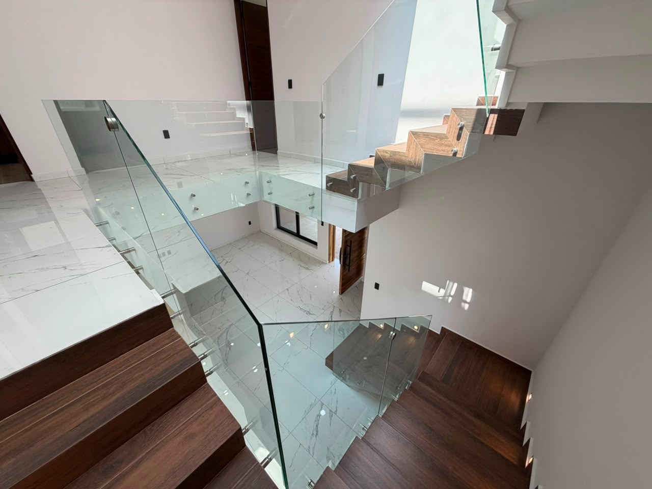 Escaleras interiores
